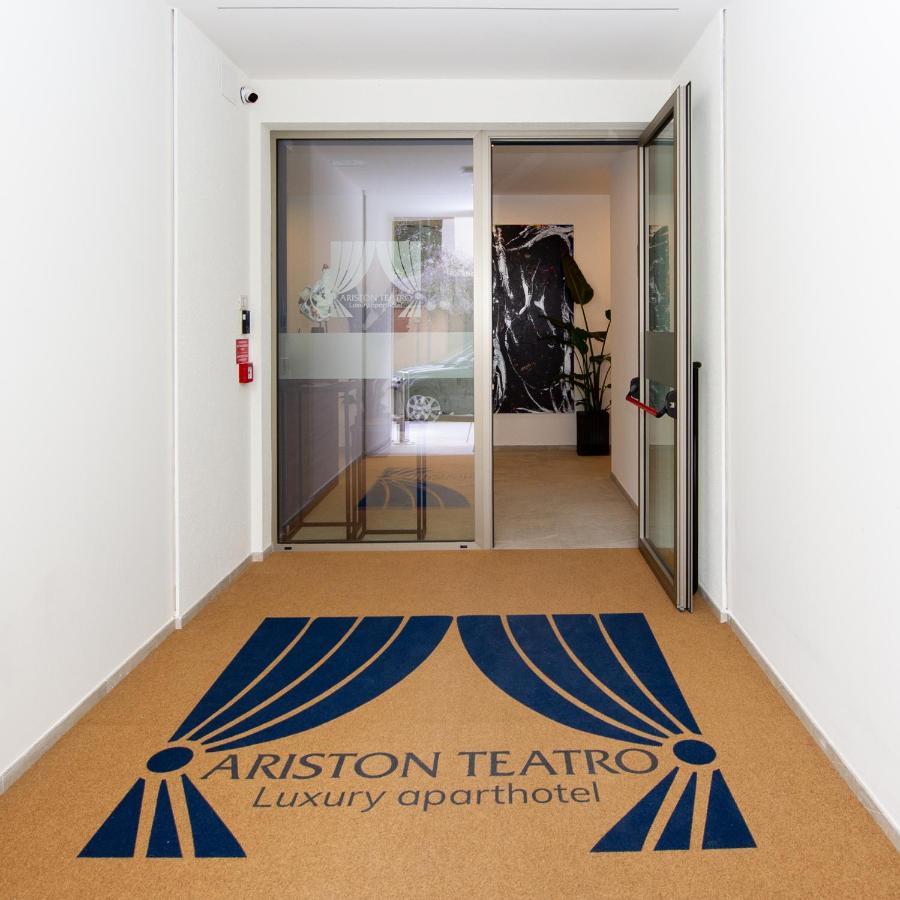 Ariston Teatro Luxury Aparthotel Grado Kültér fotó